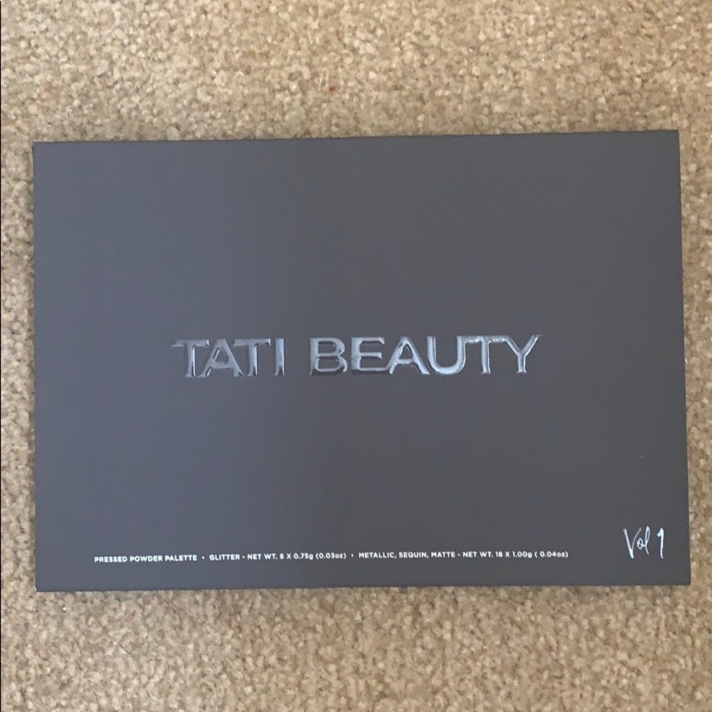 BNIB-TATI BEAUTY Textured Neutrals Vol 1 Eyeshadow